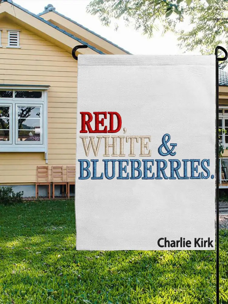 ’Red White & Blueberries’ Garden Flag 30*45 White / 45CM