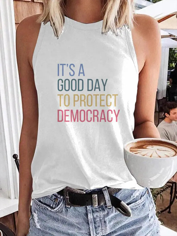 Women’s Equity vests White / S