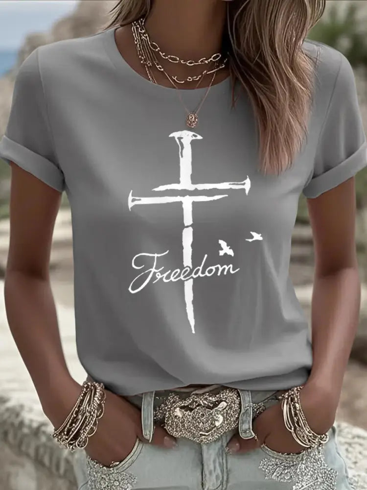 Women’s Freedom Cross Faith Charlie Kirk Tee Light Gray / S