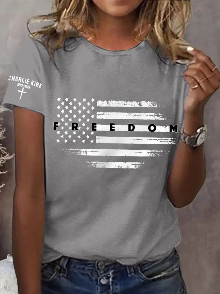 Women’s Freedom USA Flag Print Tee Light Gray / S