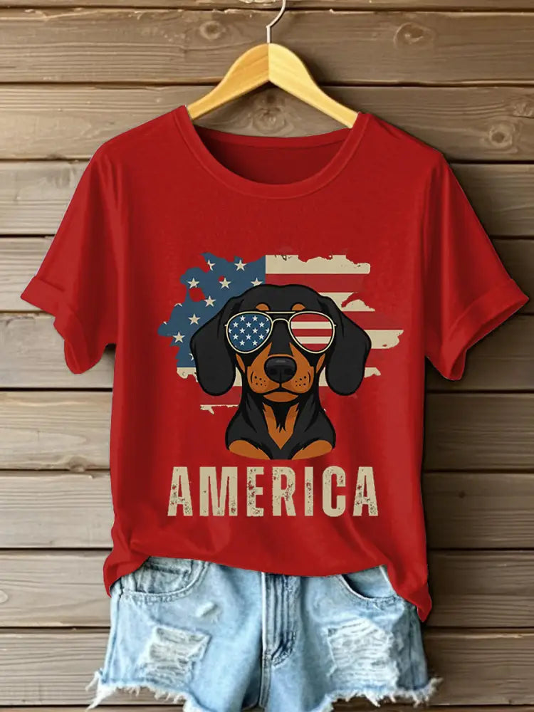 Women’s Independence DayPatriotic Dachshund Short Sleeve T-Shirt Red / S