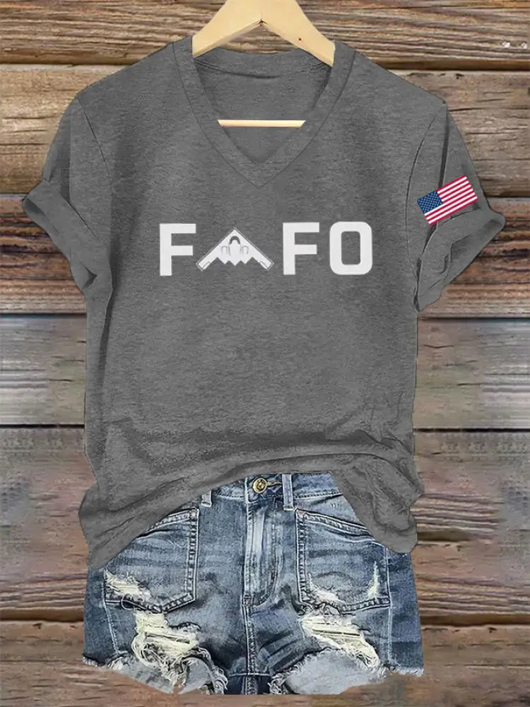 Women’s Midnight Hammer B2 FAFO Printed V-neck T-shirt Light Gray / S