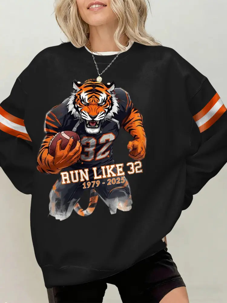 Women’s Rudi Johnson Tribute Memorial Football Print Sweatshirt Black / S