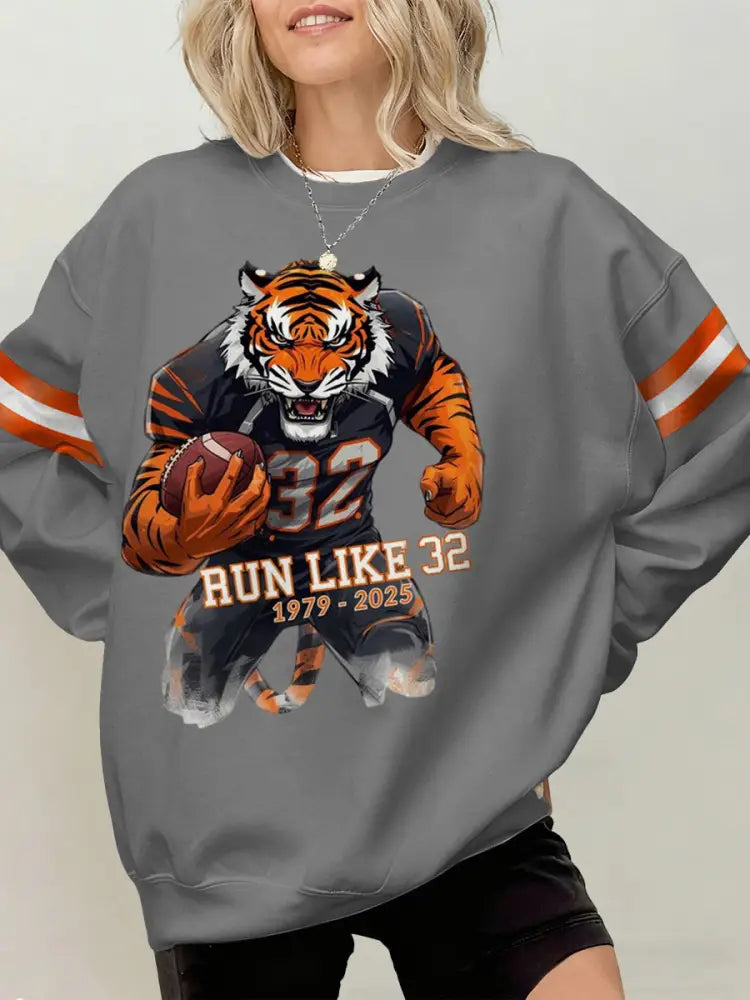 Women’s Rudi Johnson Tribute Memorial Football Print Sweatshirt Gray / S