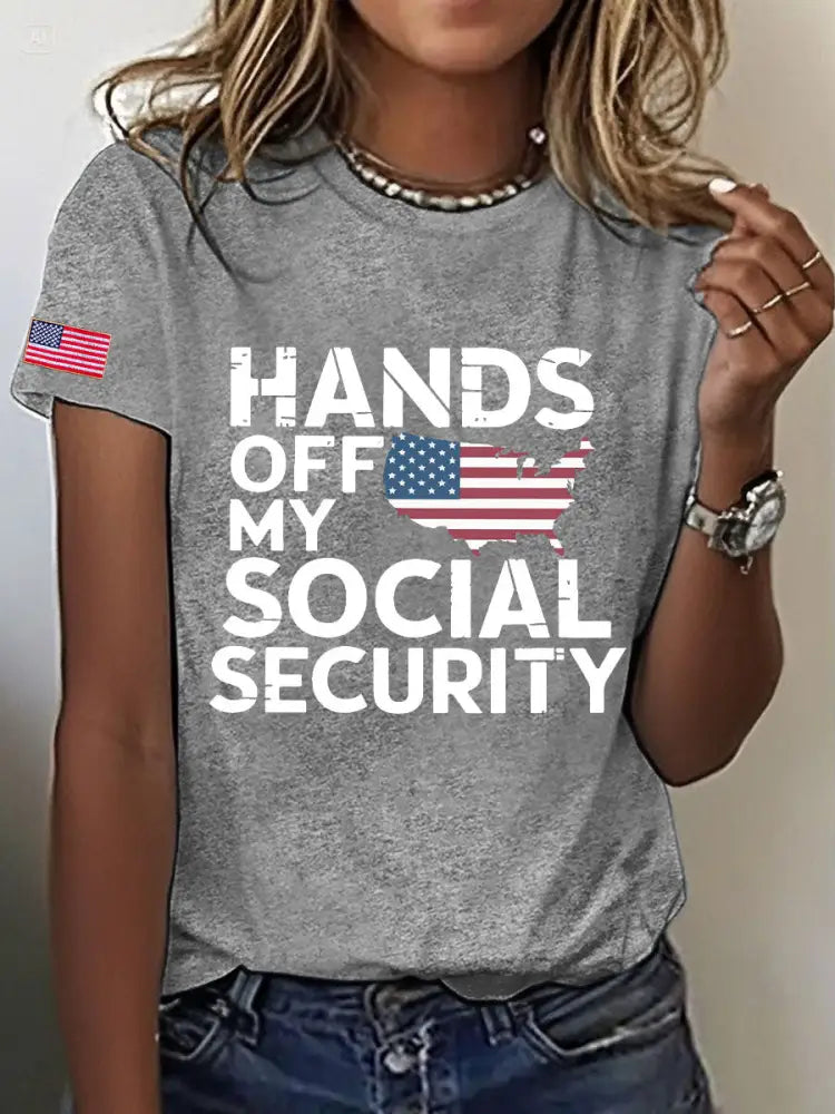 Women’s Save Medicare&Social Security Printed T-shirt Light Gray / S