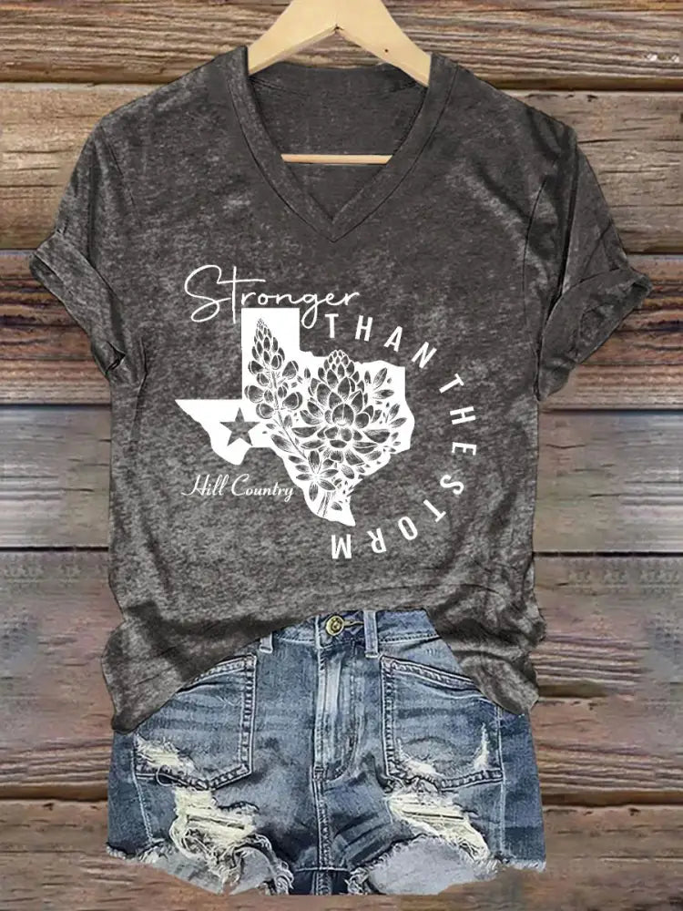 Women’s Stronger Than the Storm Printed T-shirt Dark Gray / S