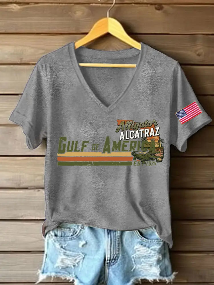 Women’s Alligator Alcatraz Gulf of America Printed T-Shirt Light Gray / S