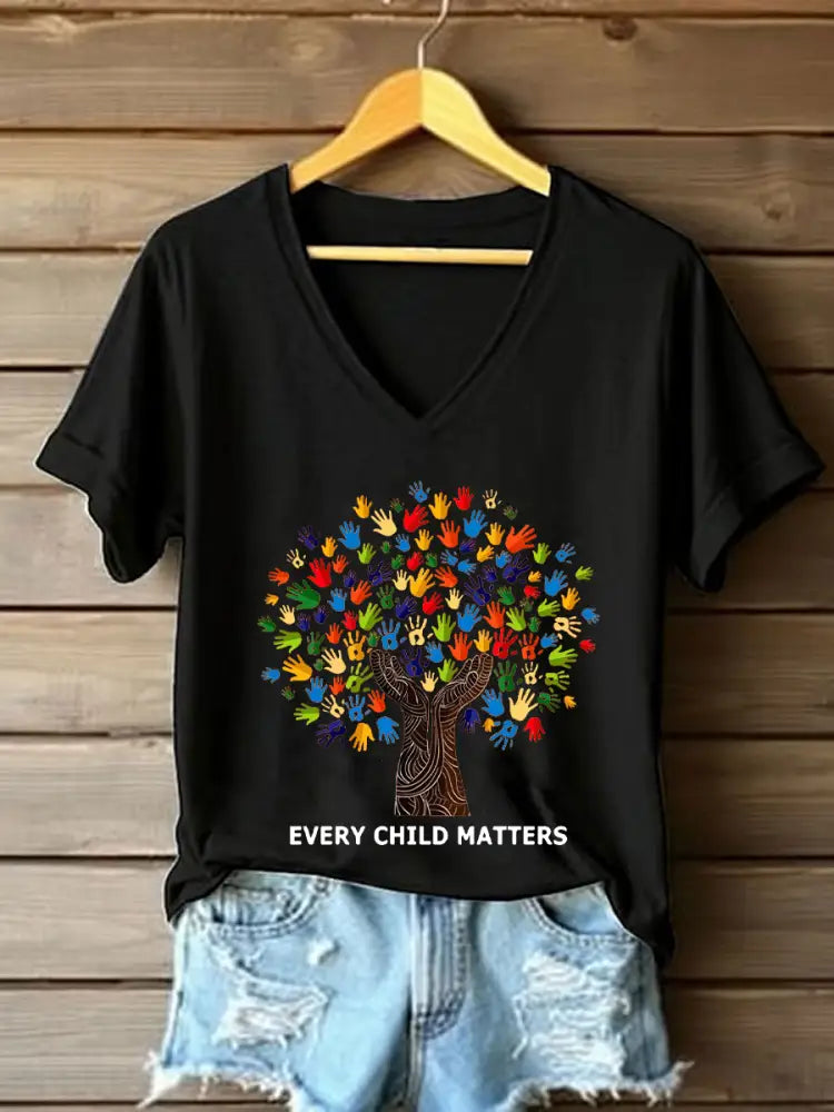 Women’s every child matters V-neck T-shirts Black / S