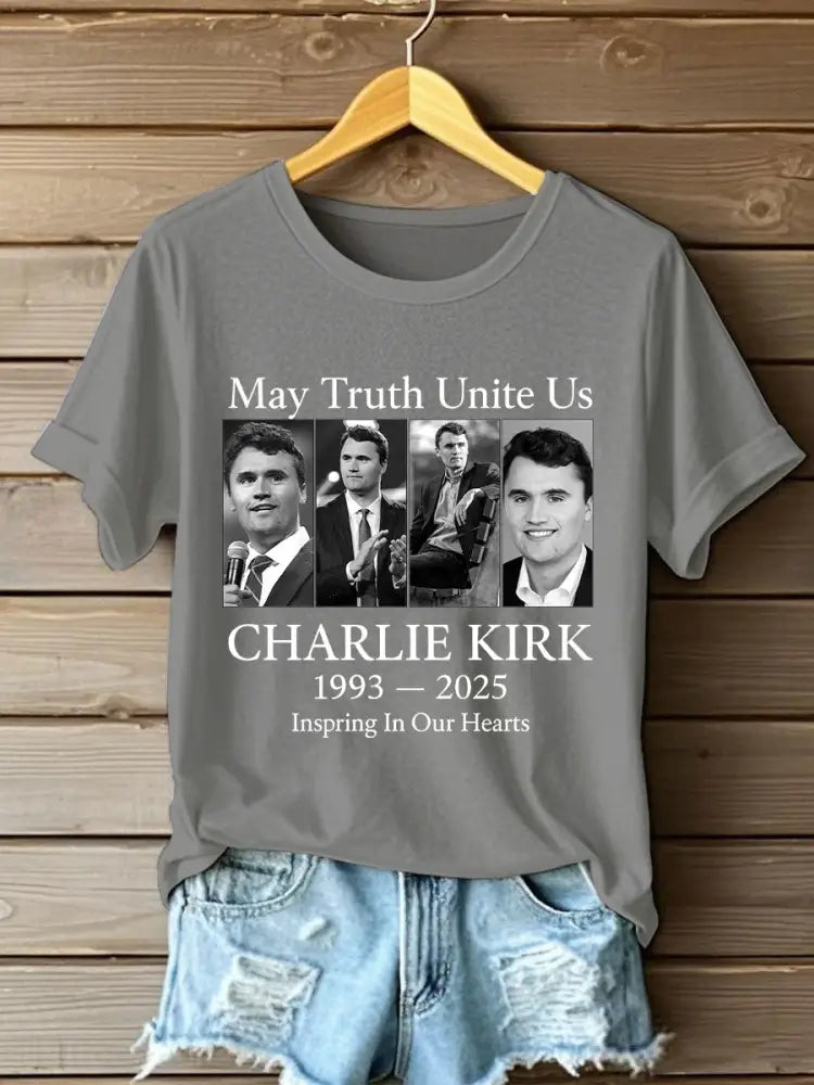 Women’s Patriotic T-shirt Light Gray / S