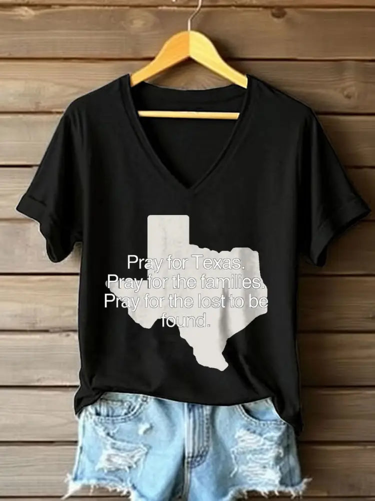 Women’s Pray For Texas Flooduing 2025 Printed T-Shirt Black / S