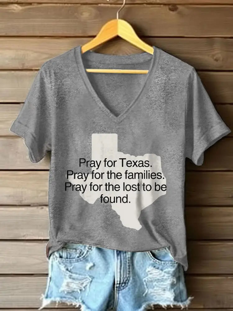 Women’s Pray For Texas Flooduing 2025 Printed T-Shirt Light Gray / S