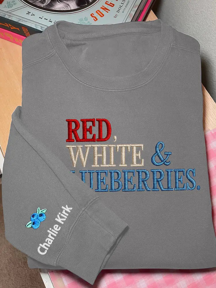 Women’s ’Red White & Blueberries’ sweatshirt Light Gray / S